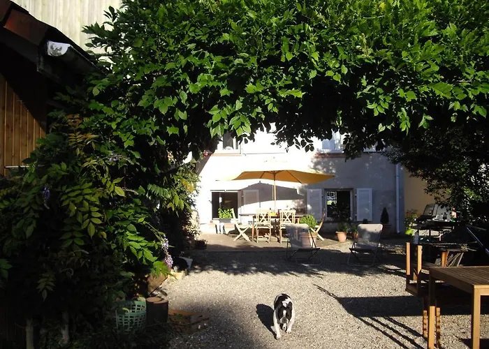 Les Arts Verts Bed & Breakfast 3*